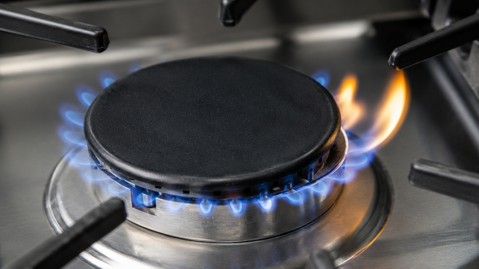 Viking Gas Cooktop Flames